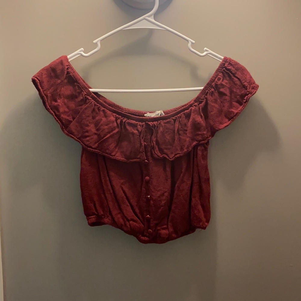 American Eagle off the shoulder top